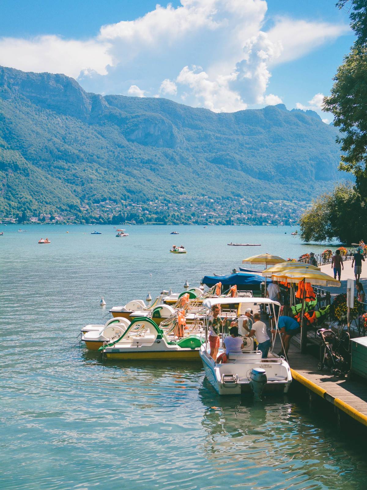 Summer on the shore of Lake Annecy