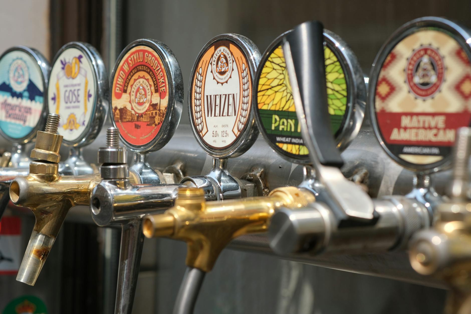 Cervejaria Bodebrown Curitiba craft beer brewery school Beer Train Morretes 150 medals Brazilian IPA Wee Heavy