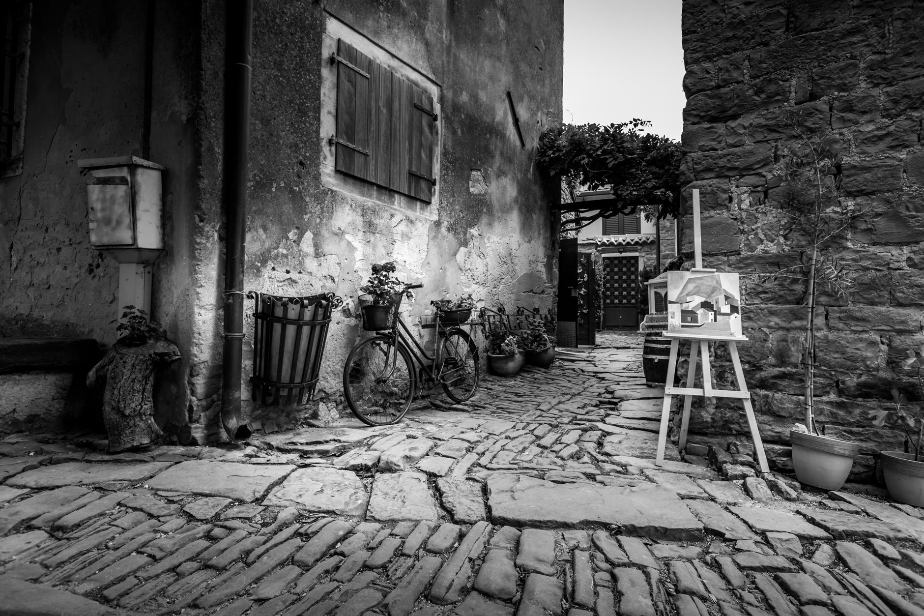 Cobblestone street in the hilltop artists' village of Grožnjan, Istria
