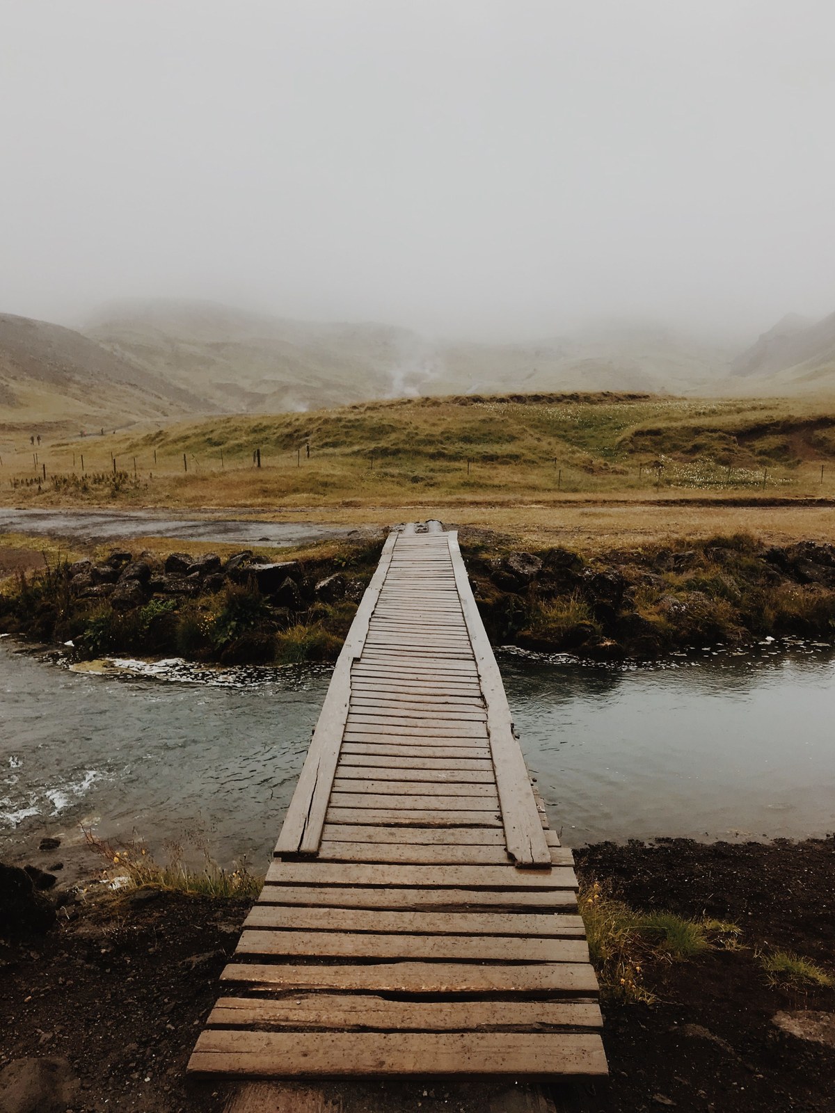 Footbridge over the rift between tectonic plates at Sandvik, Reykjanes
