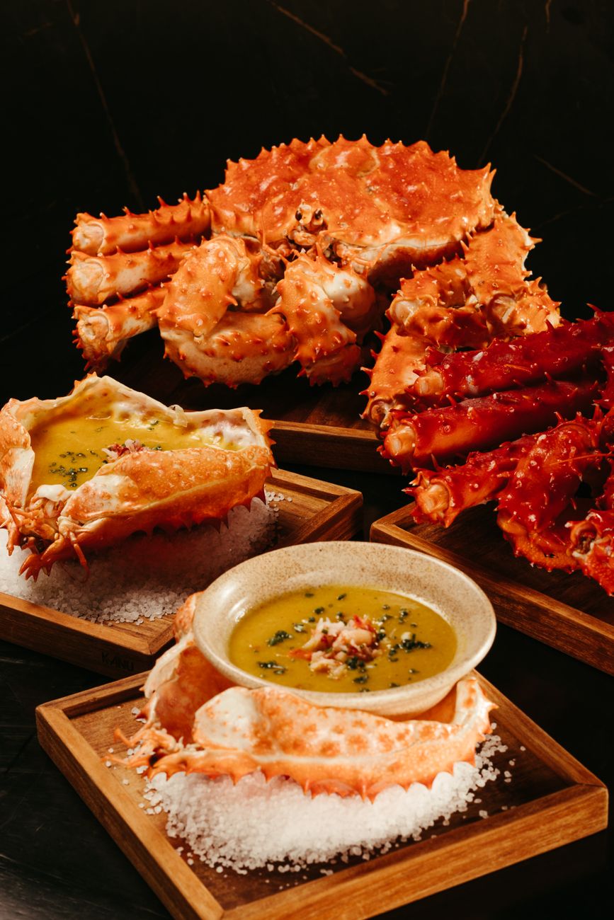 A whole centolla king crab served on a plate
